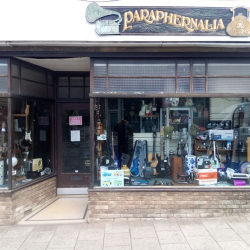 Paraphernalia Antiques and Collectables